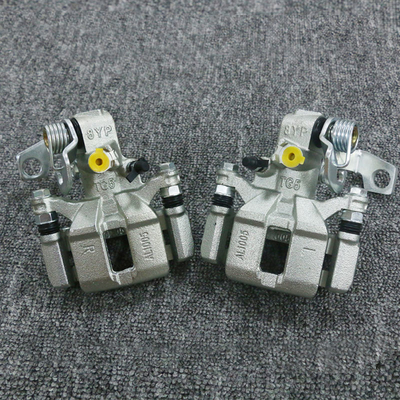 Kẹp một piston phía sau cho phanh ô tô