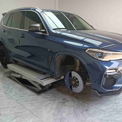 Bộ kẹp phanh bằng nhôm BMW X5 Kích thước lớn 10 Bộ kẹp pít-tông Đĩa gốm carbon 420mm