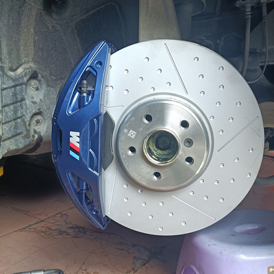 Bộ kẹp phanh ô tô 4 đĩa Piston Blue 348mm Phù hợp cho BMW 3 Series